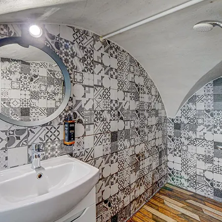 Black Smith Corner Daire *