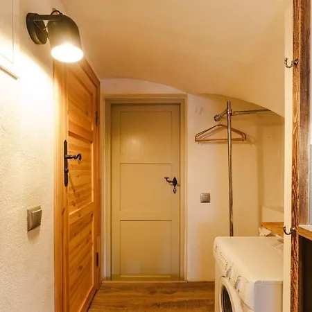 Black Smith Corner Apartment